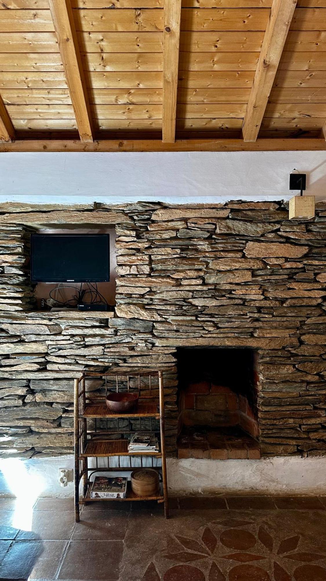 Hostal Casas Da Cerca Troviscais Exterior foto